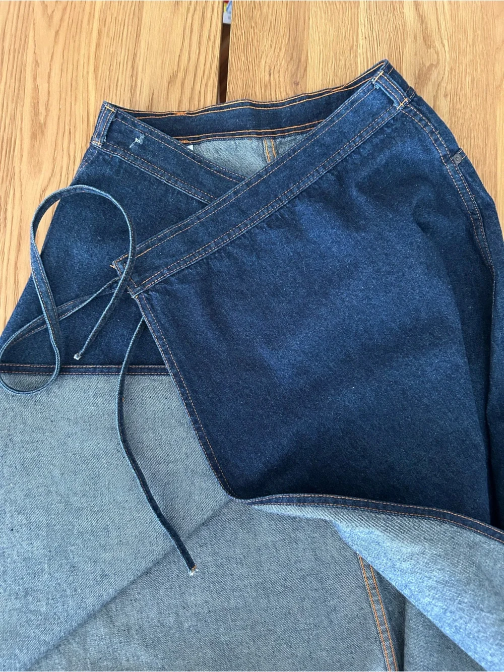Vintage wrap around denim skirt - Picture 4 of 8